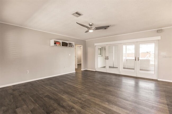 Photo - 1720 Colleen St