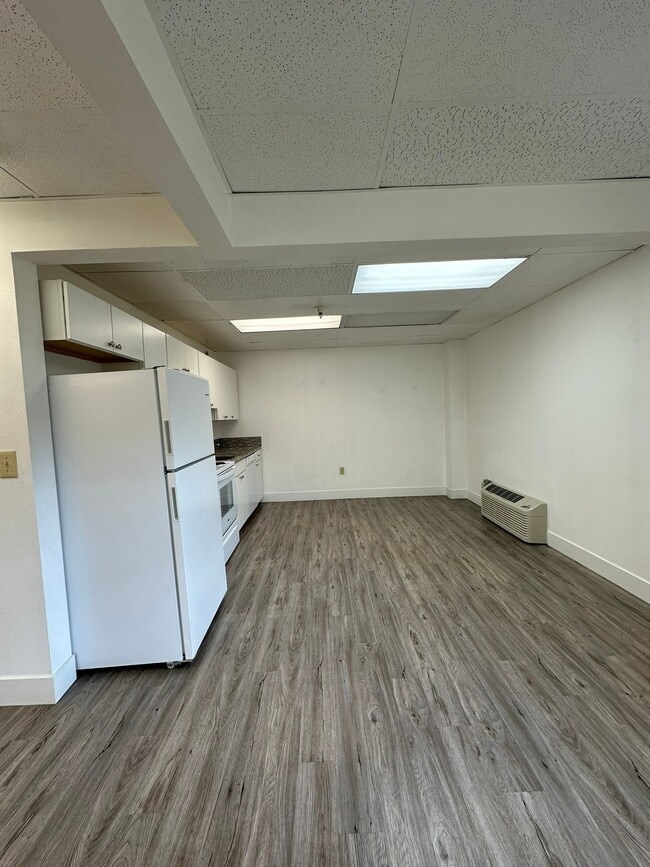 Photo - 1120 Montana St Unit Apt 06