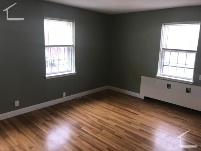 Photo - Nicely renovated 2 bed with in-unit laundry in Coolidge Corner!