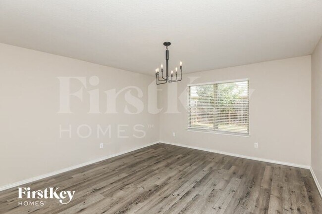 Photo - 6212 Skysail Rd