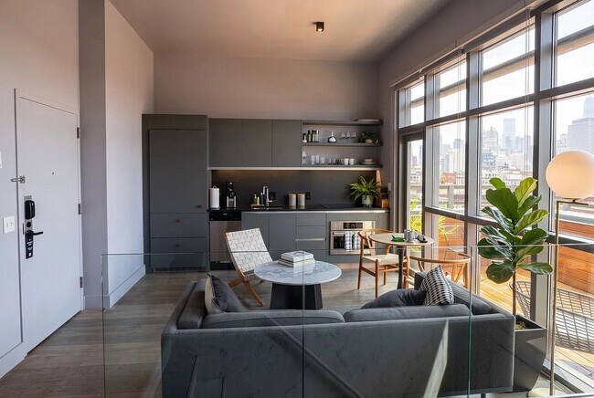 119 Orchard St Unit PH4