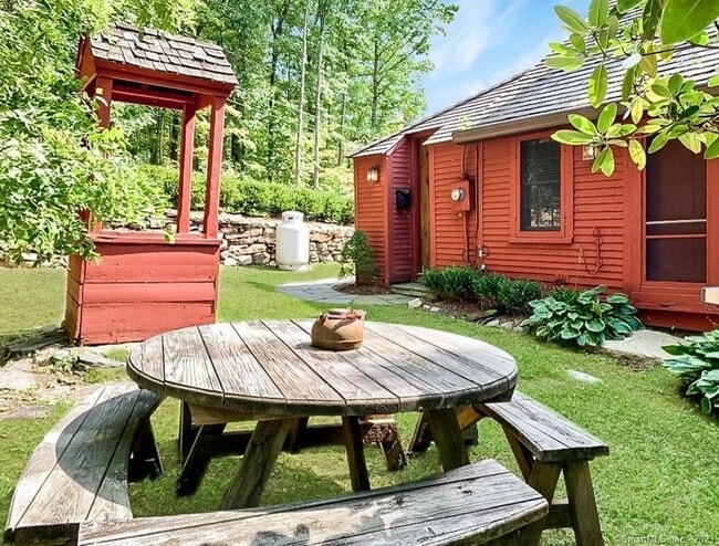 Photo - 198 Ramapoo Rd