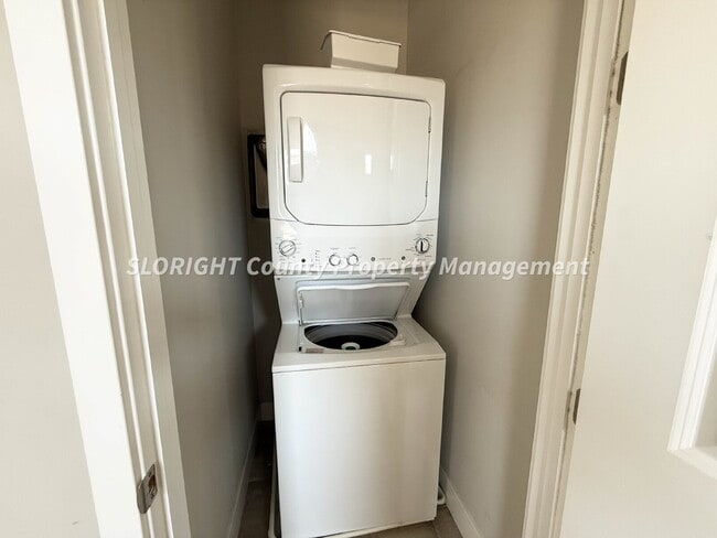 Photo - AVAILABLE OCTOBER - 1 Bedroom, 1 Bath ADU ... Unit ADU