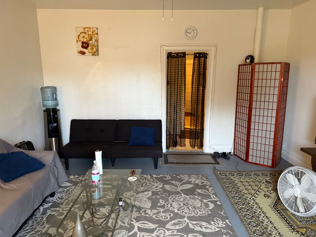 Photo - 393 N Euclid Ave Unit 4