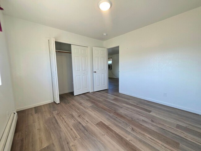 20-26 W Cokedale Dr