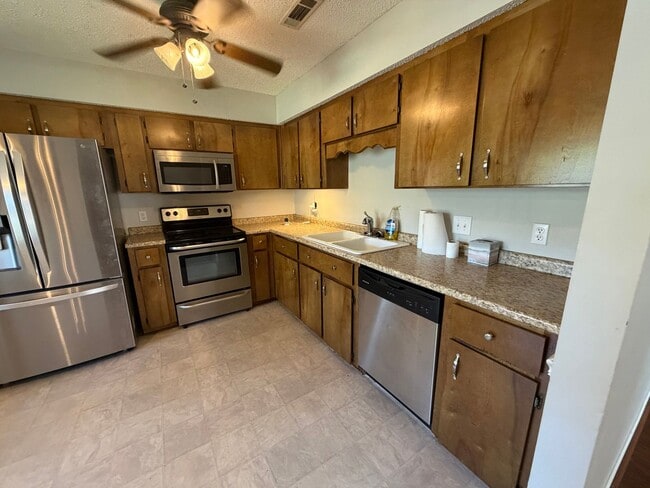 Photo - FOR RENT