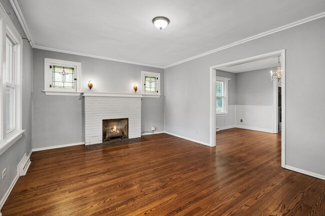Photo - 324 Emmett Ave