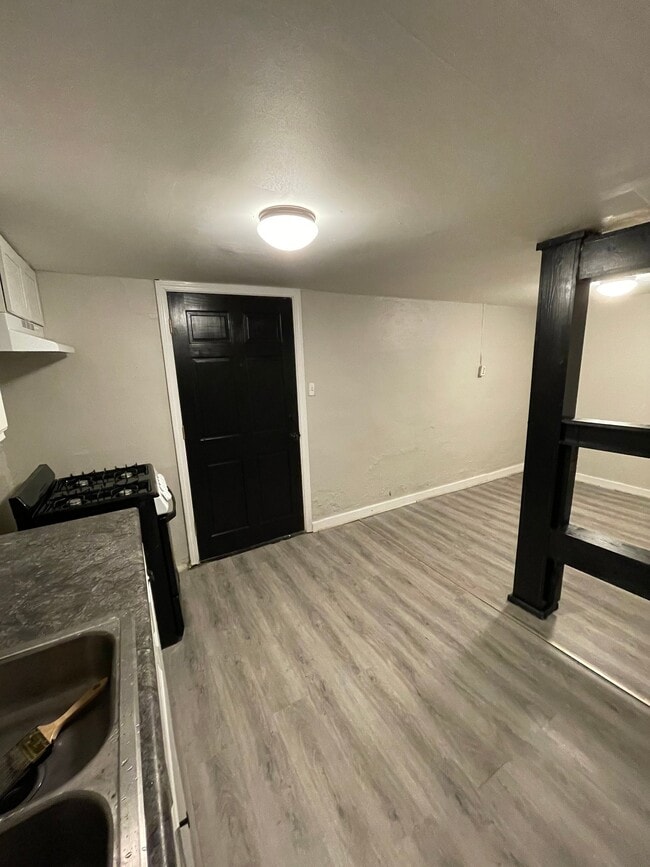 Photo - 215 Griffin St NW