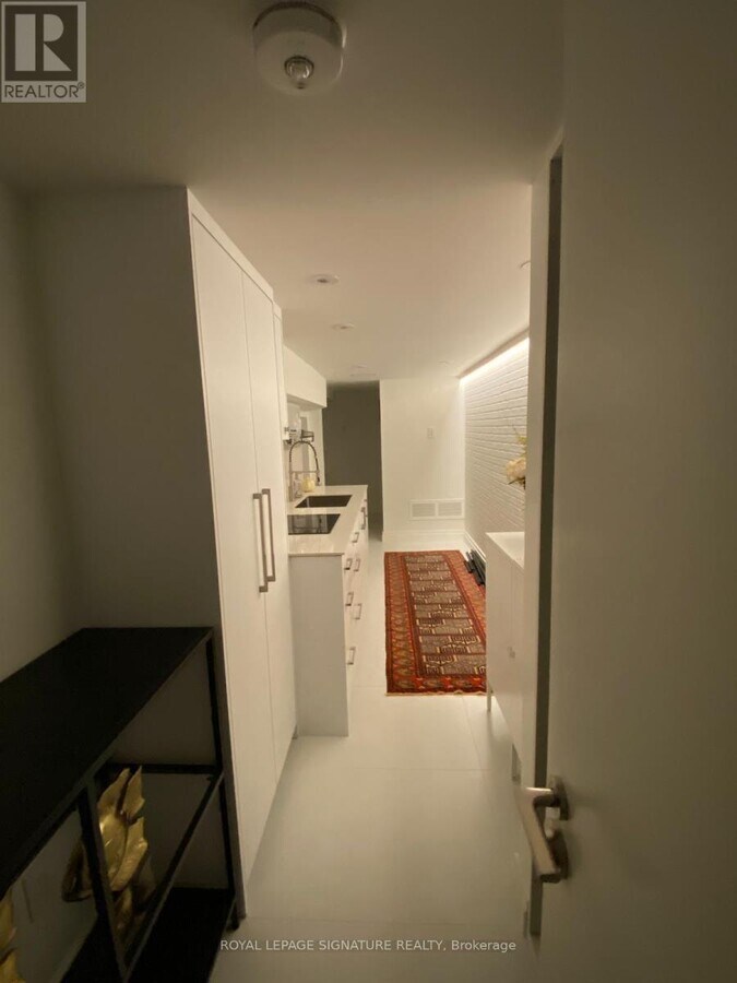 Photo - 19 Teddington Park Ave