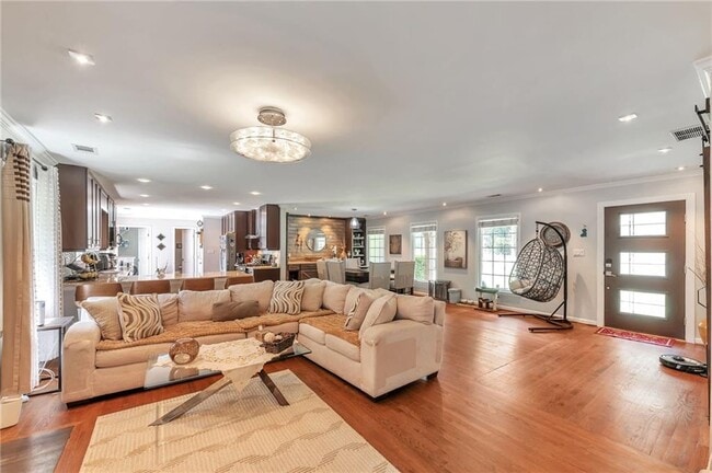 Photo - 1651 Murdock Rd