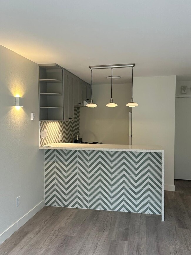 Photo - 6 Admiral Dr Unit A285