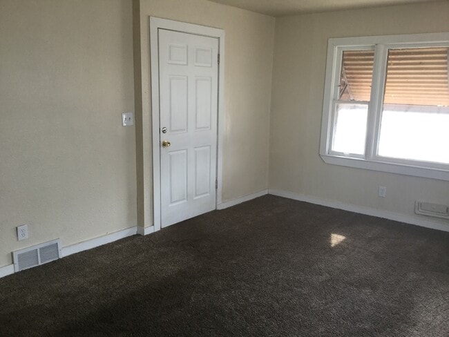 Photo - 5848-50 N 64th St Unit 5848-lower