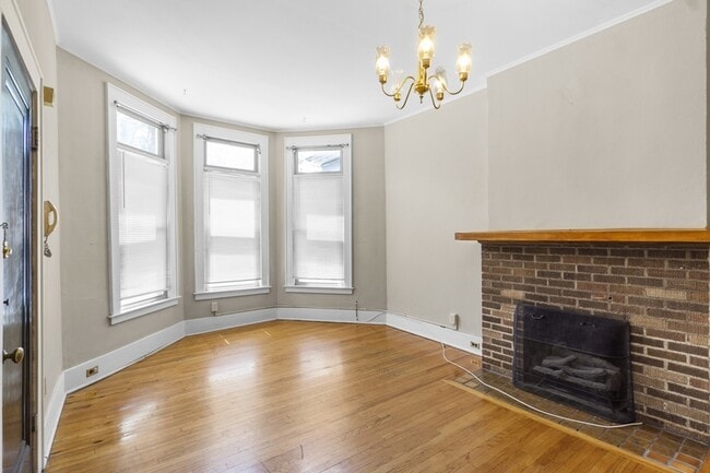 Photo - 1109 E Genesee St