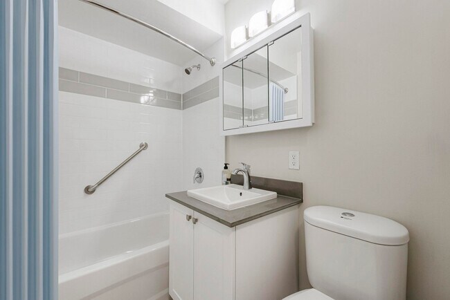 Photo - Lakewood Apartments II