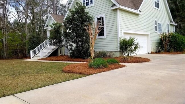 Building Photo - 119 Picket Landing Dr