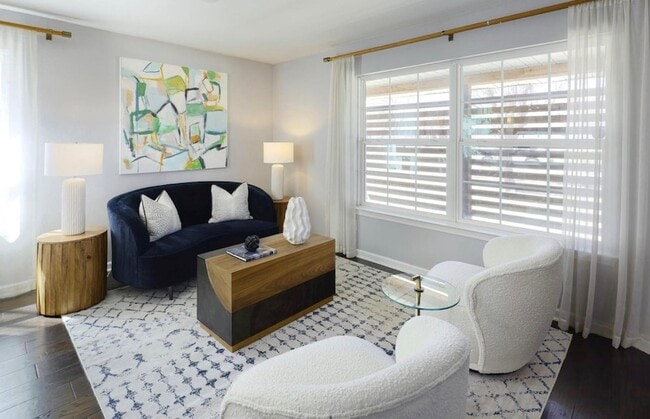 Photo - 10282 Vinemont St