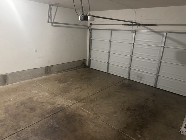 Photo - 1511 Hollyhock Dr