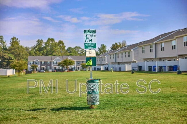 Photo - 111 Fernside Ct