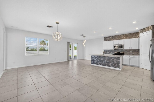 Photo - 13275 NW Copper Creek Dr