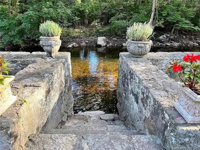 Photo - 83 Maltbie Ave