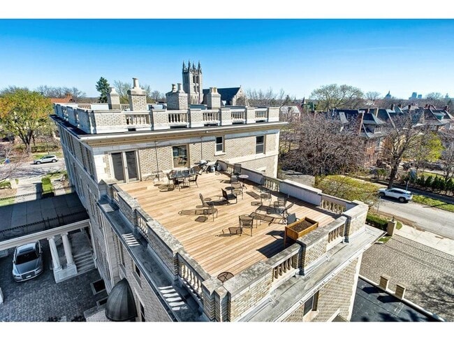 Photo - 808 Summit Ave