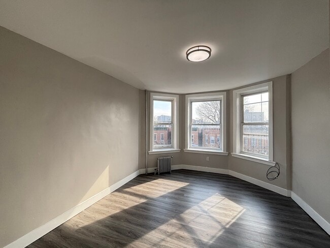 Photo - 6000 Monroe Pl