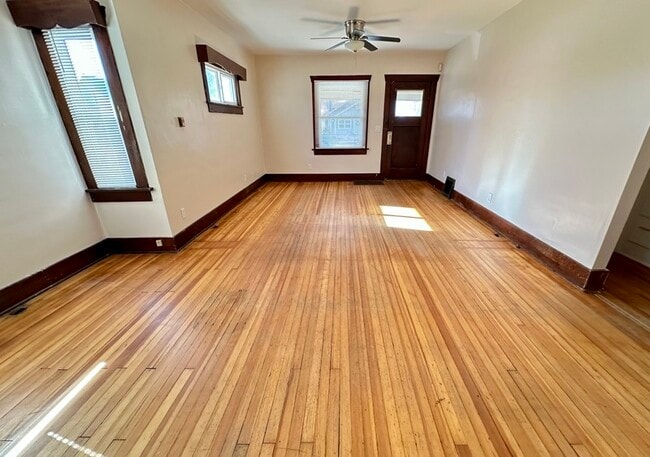 Photo - 2798 S Acoma St