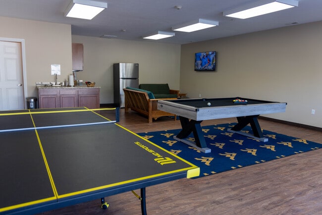 Game Room - Metro Towers