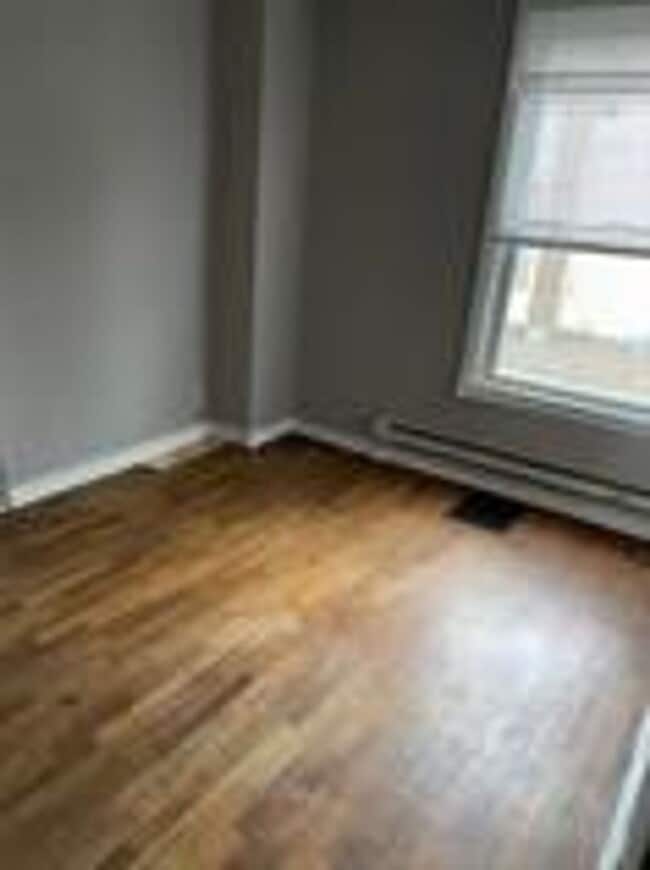 Photo - 304 W Eureka St Unit 2