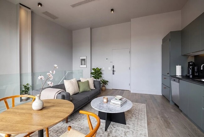 119 Orchard St Unit PH4