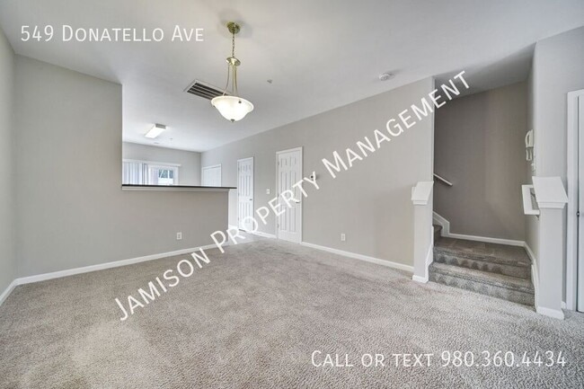 Photo - 549 Donatello Avenue