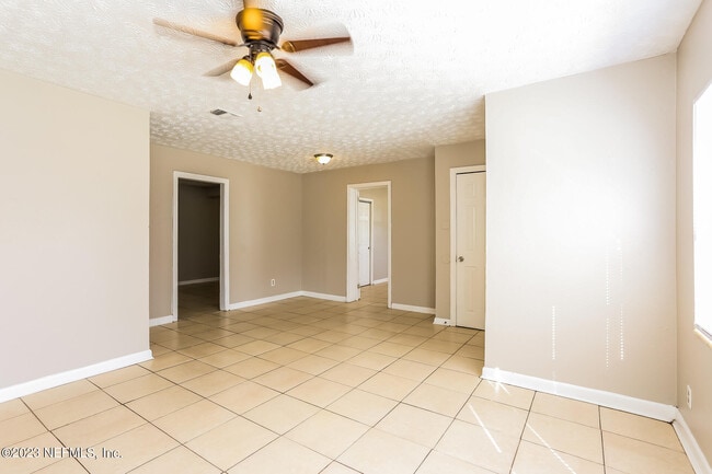 Photo - 1411 Palmdale St