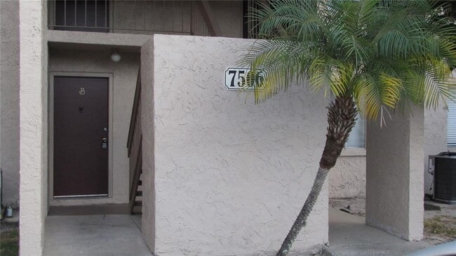 Building Photo - 7506 Needle Leaf Pl Unit 56