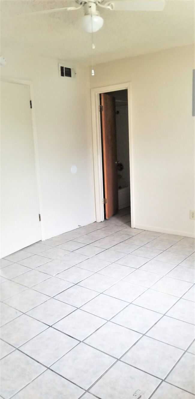 607 N 20th St Unit 204