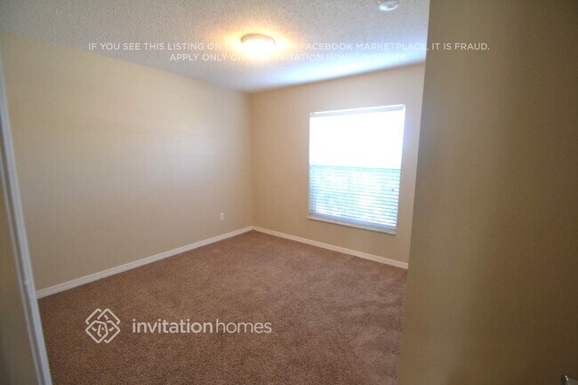 Photo - 727 Versailles Ln