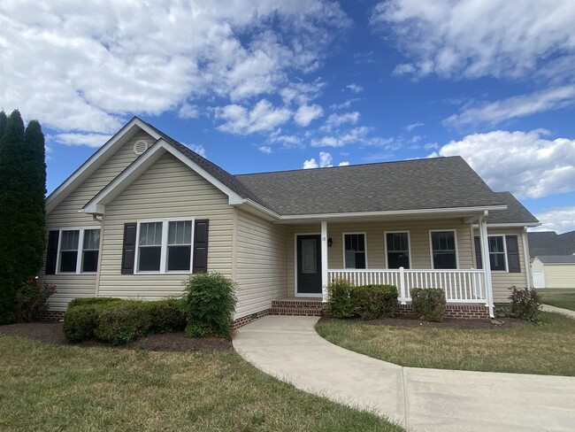 Building Photo - 18 Boulder Dr