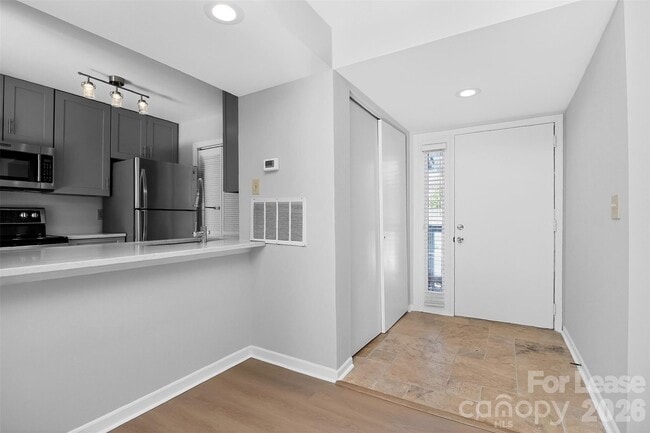 Photo - 11029 Harrowfield Rd