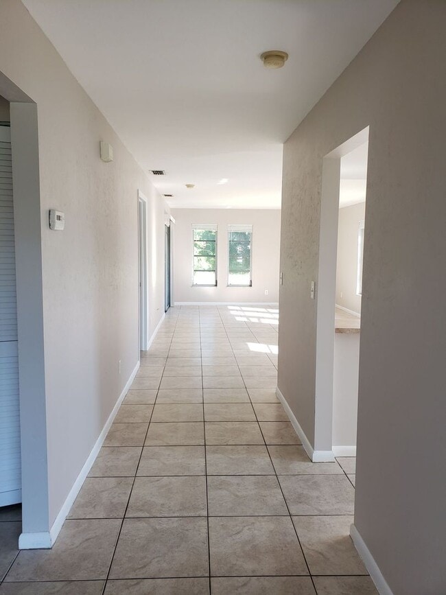 Photo - WR-16 Gebel 1101 Duplex Unit 1101 SW 48th Terr.