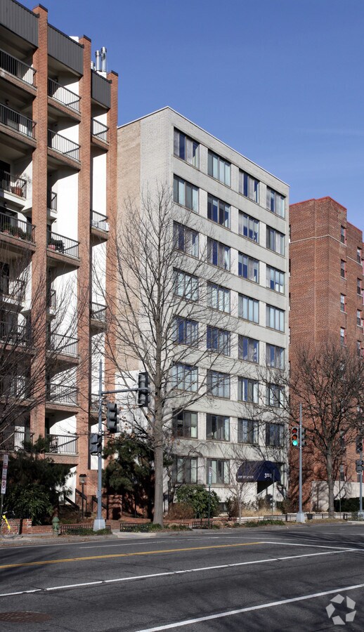 Photo - 3114 Wisconsin Ave NW