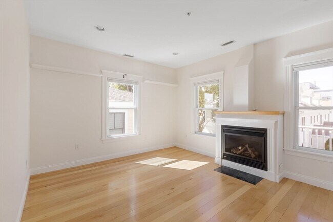 Photo - 5 Granite St Unit 2R