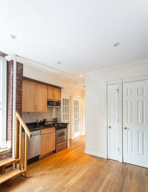 Photo - 410 E 13th St Unidad 2C