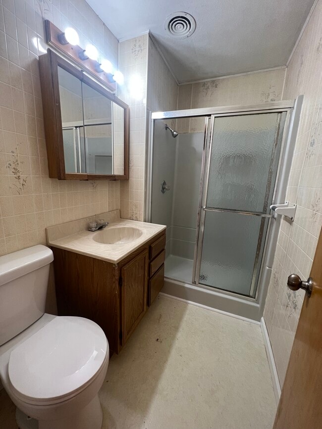 Photo - 825 N Anthony Ave