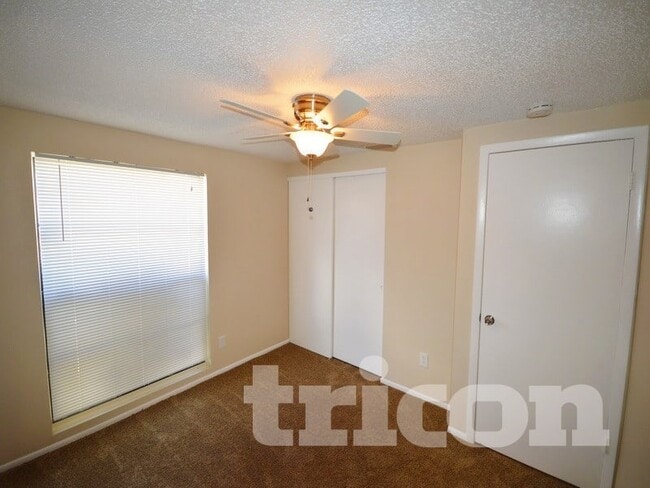 Photo - 9218 Balfern Ct
