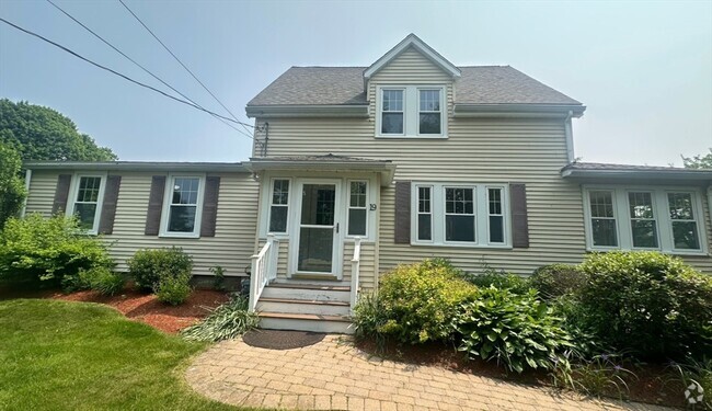 Building Photo - 19 Neck Rd Rental