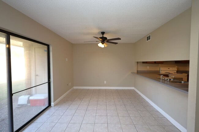 Photo - 1307 Baytree Dr