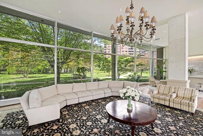 4201 Cathedral Ave NW Unit 502W