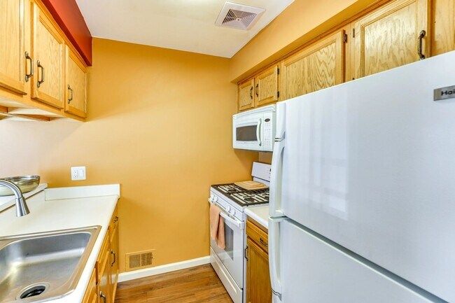 Photo - 8941 Shawn Dr