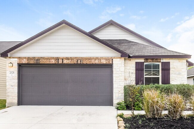 Building Photo - 2028 Atticus Dr