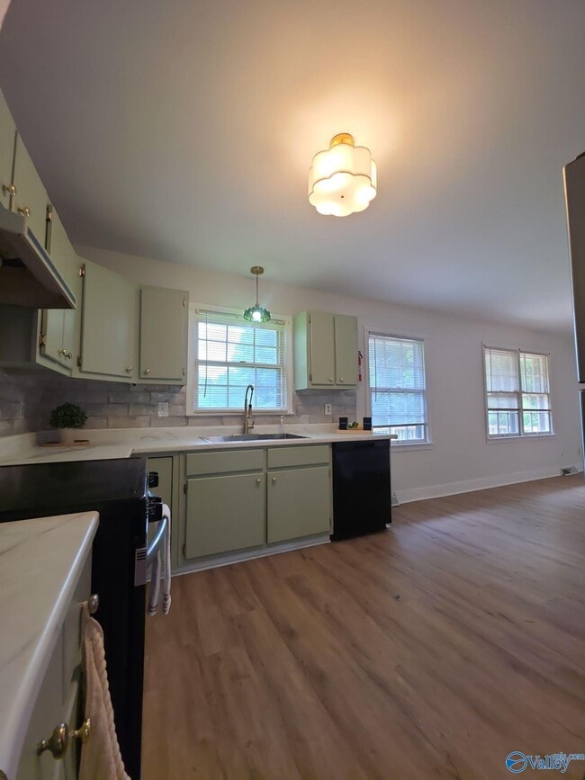 Photo - 2613 Skyline Dr NW