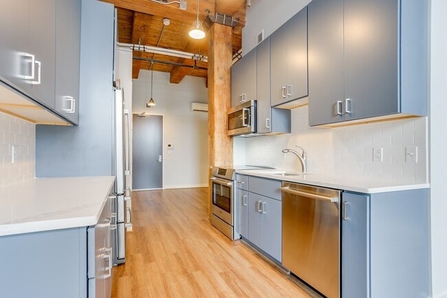 Building Photo - 63 Melcher St Unit 207